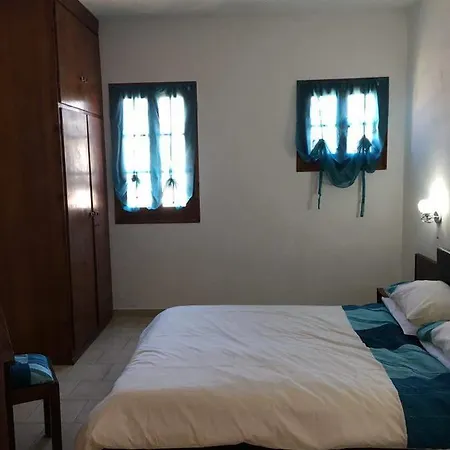 Poseidon מלון דירות קאסיופי